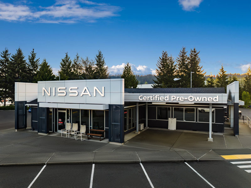 Certified 2025 Nissan Sentra SR w/ SR Premium Package image 1