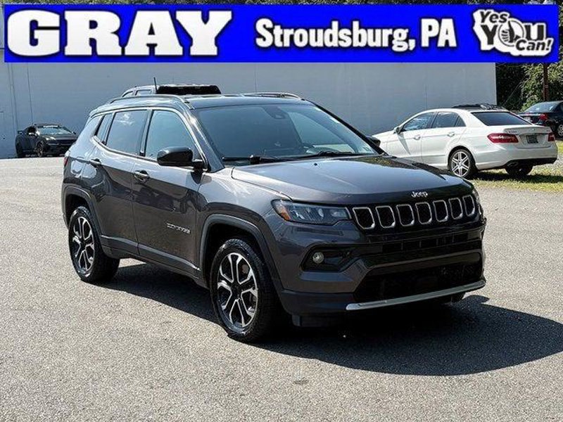 Certified 2023 Jeep Compass Limited image 1