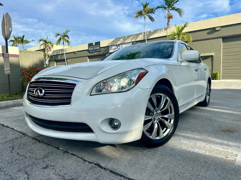 Used 2013 INFINITI M37 image 1