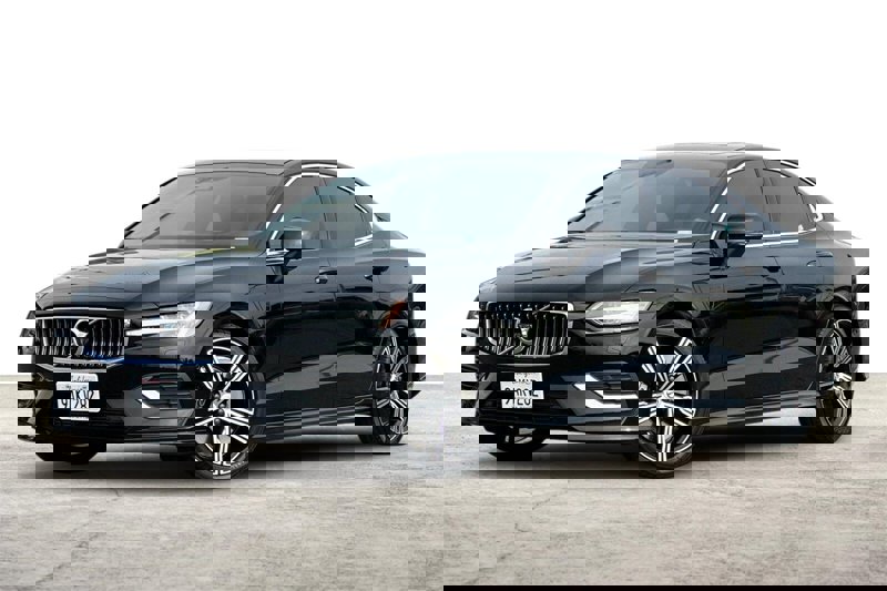 Certified 2022 Volvo S60 T8 Inscription w/ Advanced Package image 1