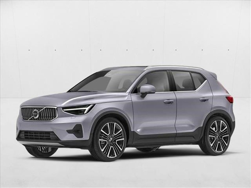 Used 2023 Volvo XC40 B5 Plus w/ Driver Assist Package image 1
