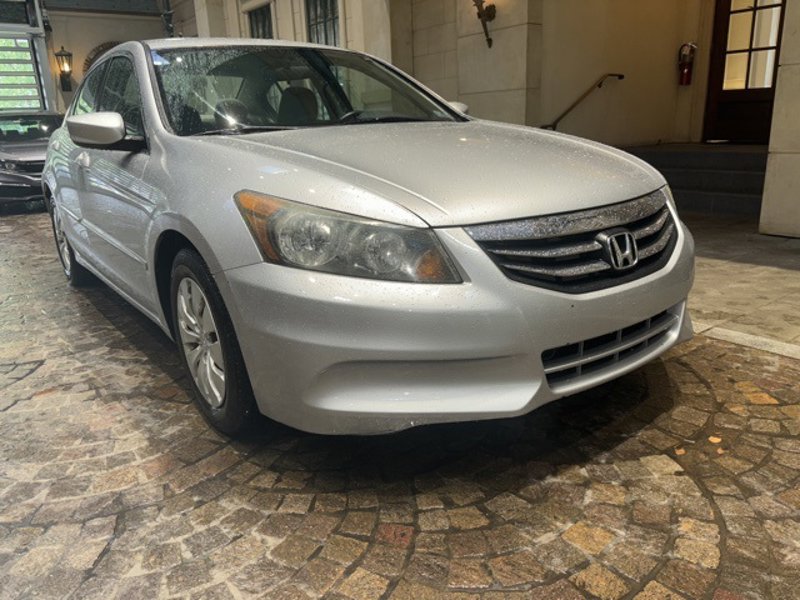 Used 2011 Honda Accord LX image 1