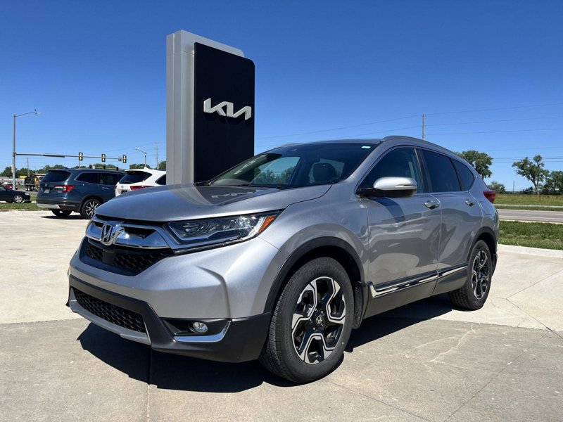 Used 2018 Honda CR-V Touring image 1