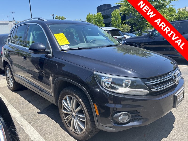 Used 2013 Volkswagen Tiguan SE image 1