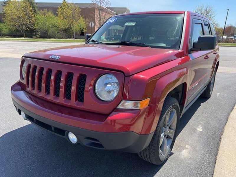 Used 2015 Jeep Patriot High Altitude image 1