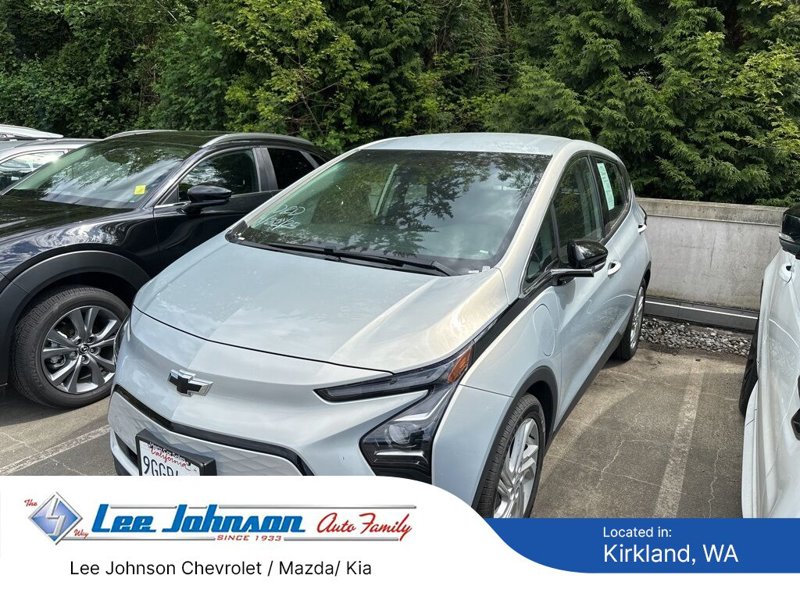 Used 2023 Chevrolet Bolt LT w/ Driver Confidence Package image 1