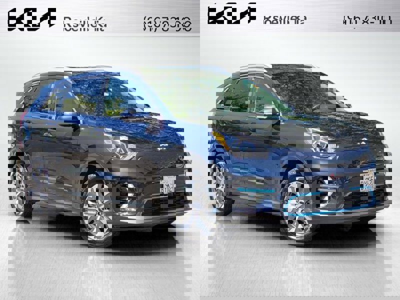 Certified 2022 Kia Niro EX image 1