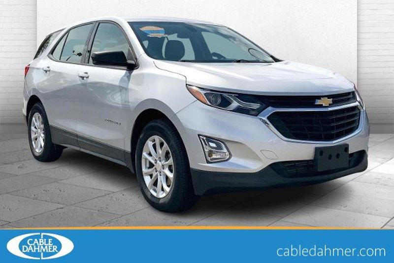 Used 2018 Chevrolet Equinox LS w/ LPO, Cargo Package image 1