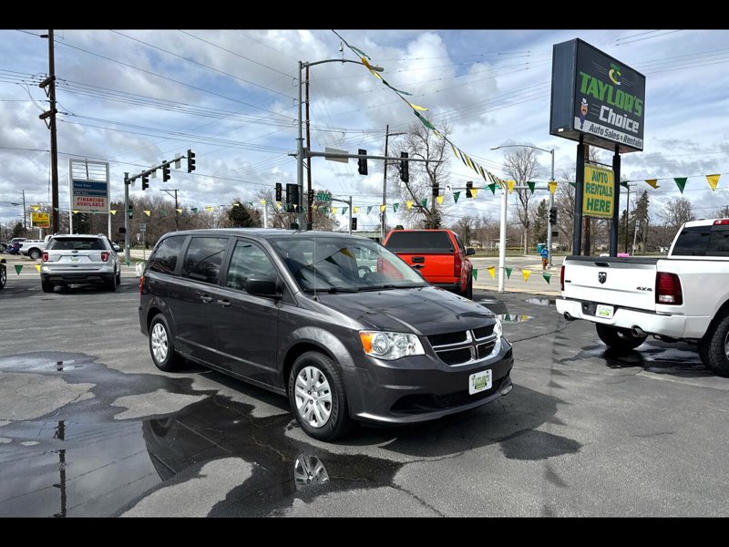 Used 2019 Dodge Grand Caravan SE w/ UConnect Hands-Free Group image 1