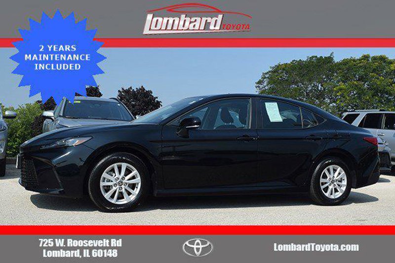 Certified 2025 Toyota Camry LE image 1