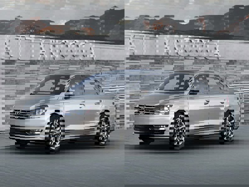 Used 2014 Volkswagen Passat TDI SEL Premium image 1