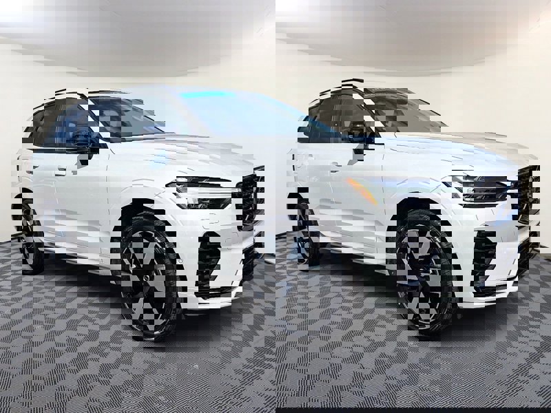 Certified 2024 Volvo XC60 T8 Plus w/ Protection Package Premier image 1