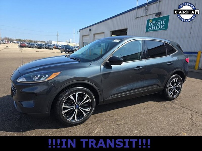 Used 2022 Ford Escape SE w/ SE Sport Appearance Package image 1