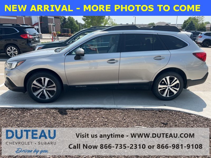 Used 2018 Subaru Outback 2.5i Limited image 1