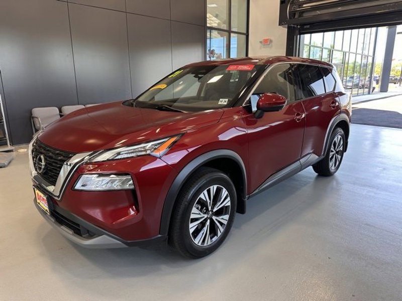 Certified 2021 Nissan Rogue SV image 1