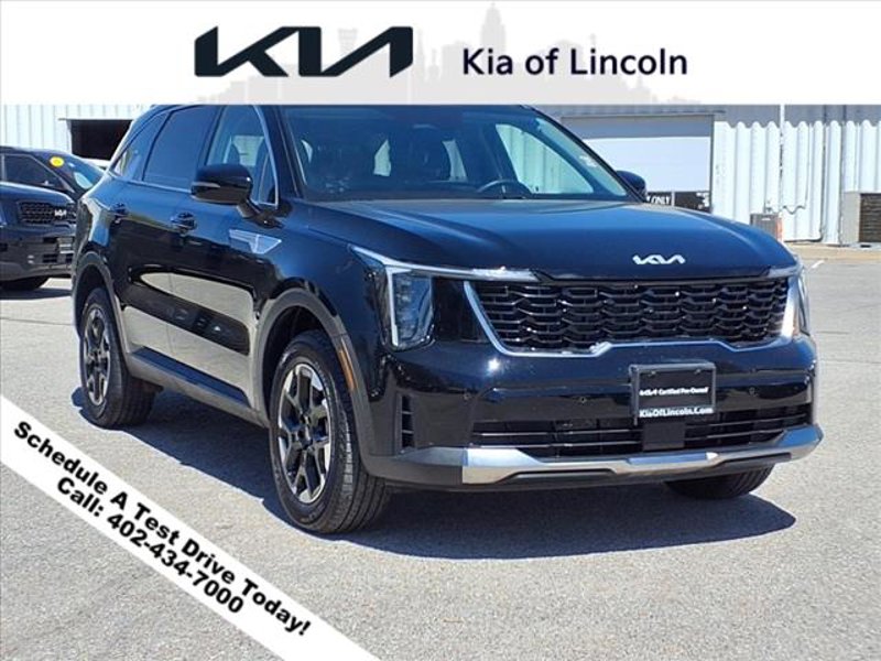 Certified 2024 Kia Sorento S w/ Panoramic Sunroof Package image 1