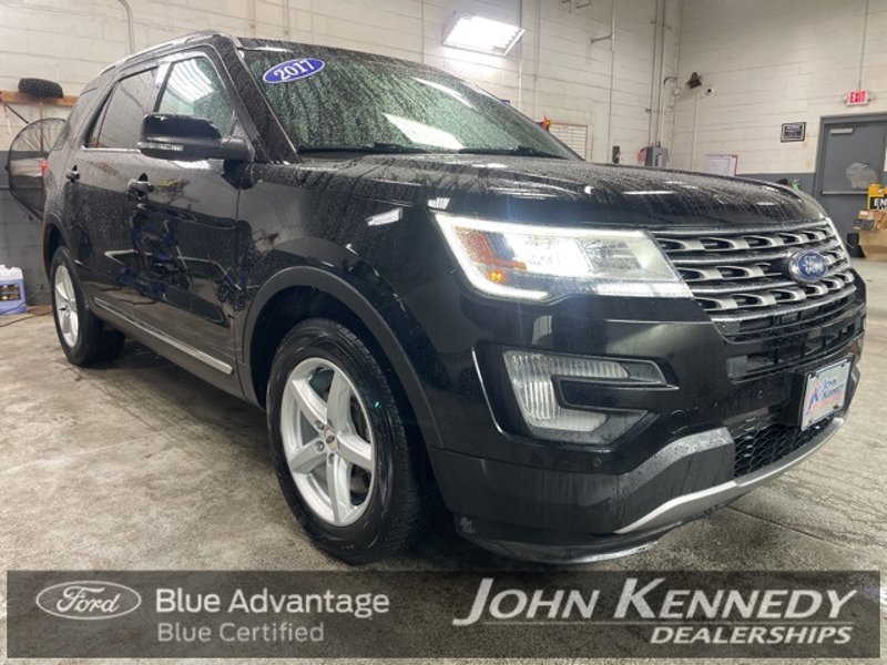 Used 2017 Ford Explorer XLT w/ Equipment Group 202A image 1