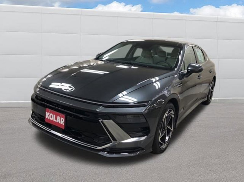 Certified 2024 Hyundai Sonata SEL w/ Convenience Package image 1