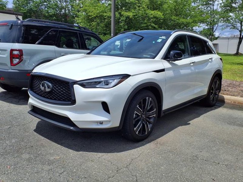 Certified 2022 INFINITI QX50 Luxe w/ Appearance Package image 1