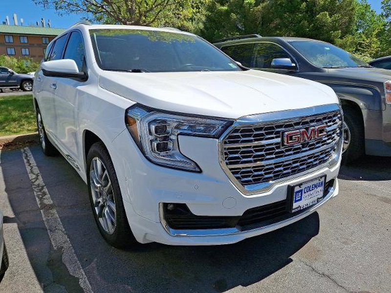 Certified 2022 GMC Terrain Denali w/ Denali Premium Package image 1