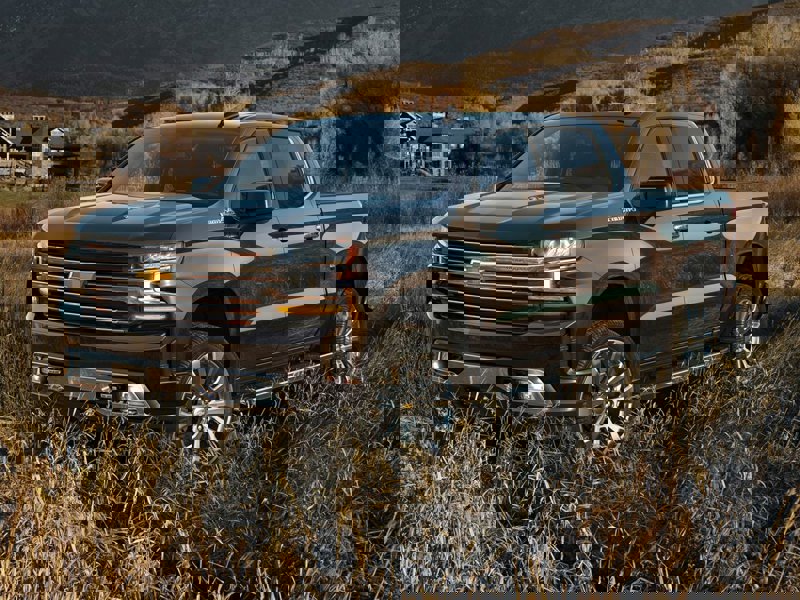 Used 2021 Chevrolet Silverado 1500 Custom image 1