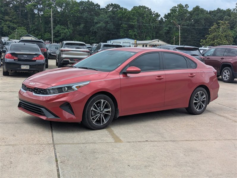 Used 2023 Kia Forte LXS image 1