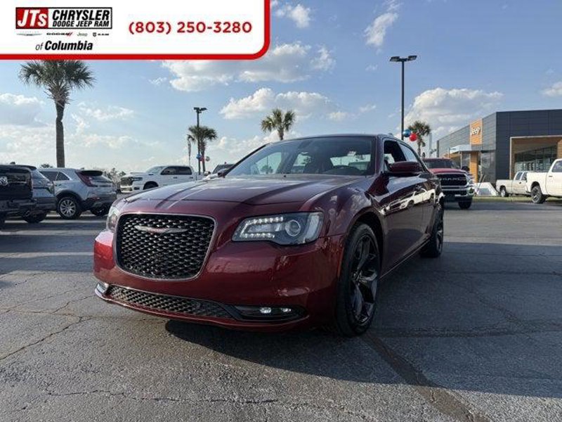 Certified 2023 Chrysler 300 S image 1