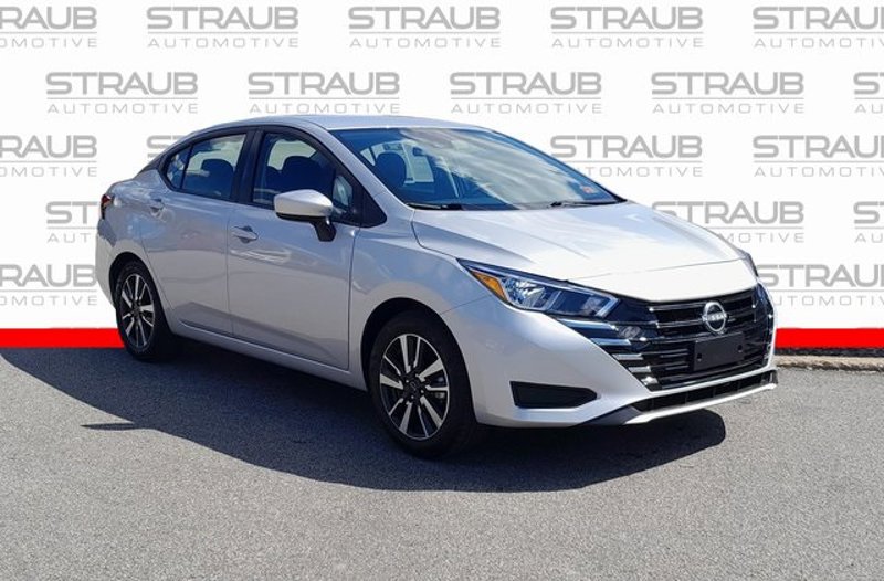 Used 2024 Nissan Versa SV image 1