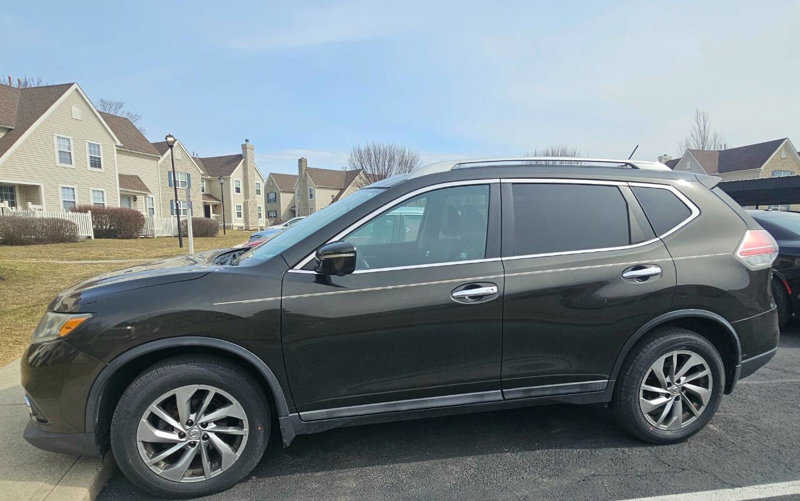 Used 2014 Nissan Rogue SL w/ SL Premium Package image 1