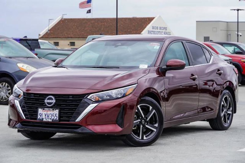 Certified 2024 Nissan Sentra SV image 1