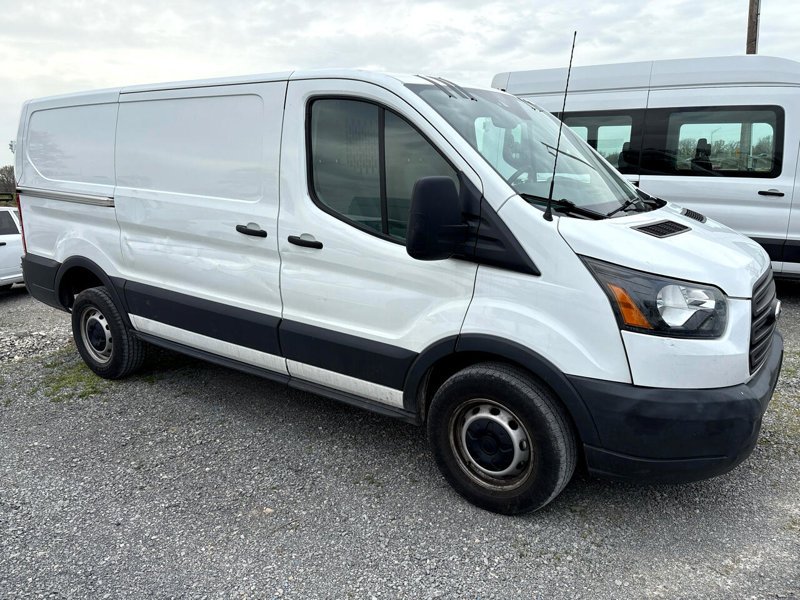 Used 2016 Ford Transit 250 130 Low Roof image 1