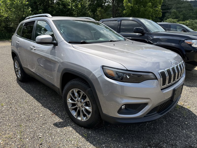 Used 2019 Jeep Cherokee Latitude Plus w/ Comfort/Convenience Group image 1