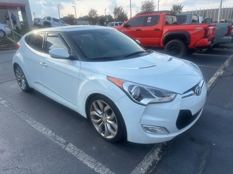 Used 2013 Hyundai Veloster w/ Style Pkg image 1
