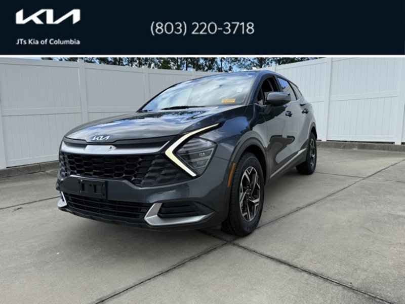 Certified 2024 Kia Sportage LX image 1