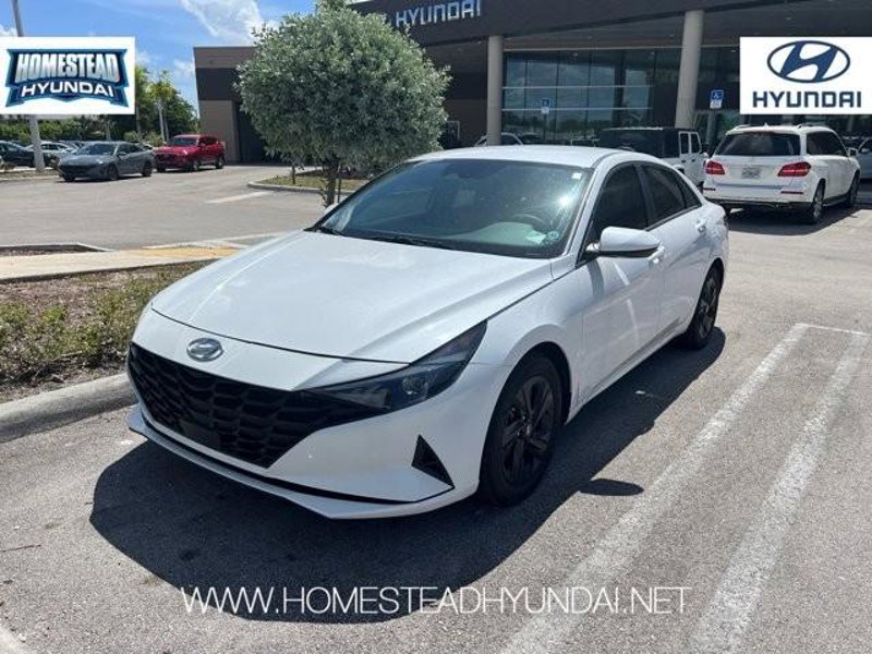 Certified 2023 Hyundai Elantra SEL image 1