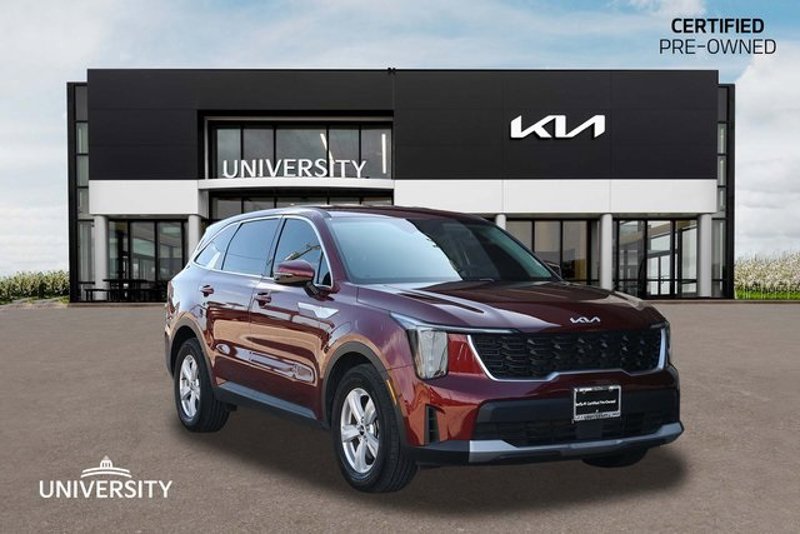 Certified 2024 Kia Sorento LX image 1