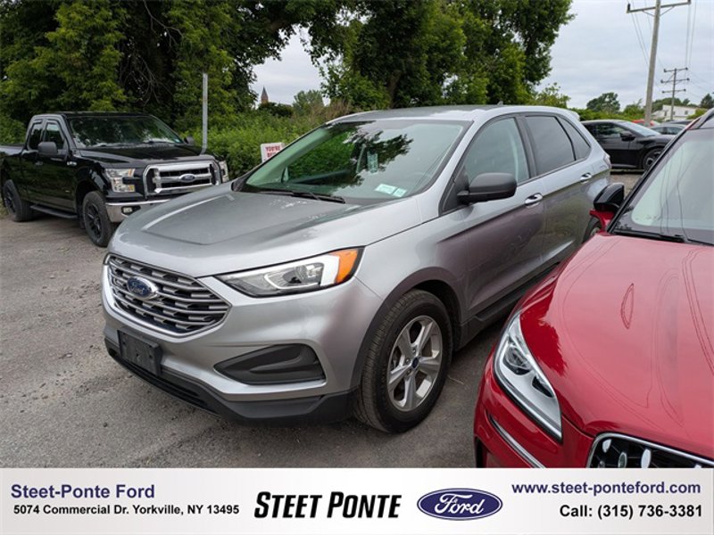 Used 2020 Ford Edge SE image 1