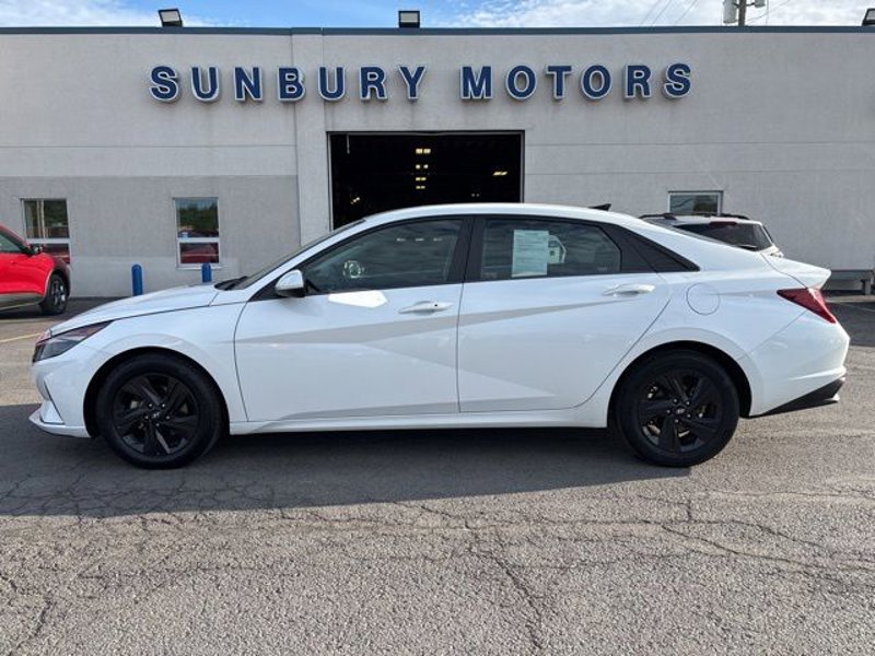 Certified 2022 Hyundai Elantra SEL w/ Preferred Accessory Package image 1