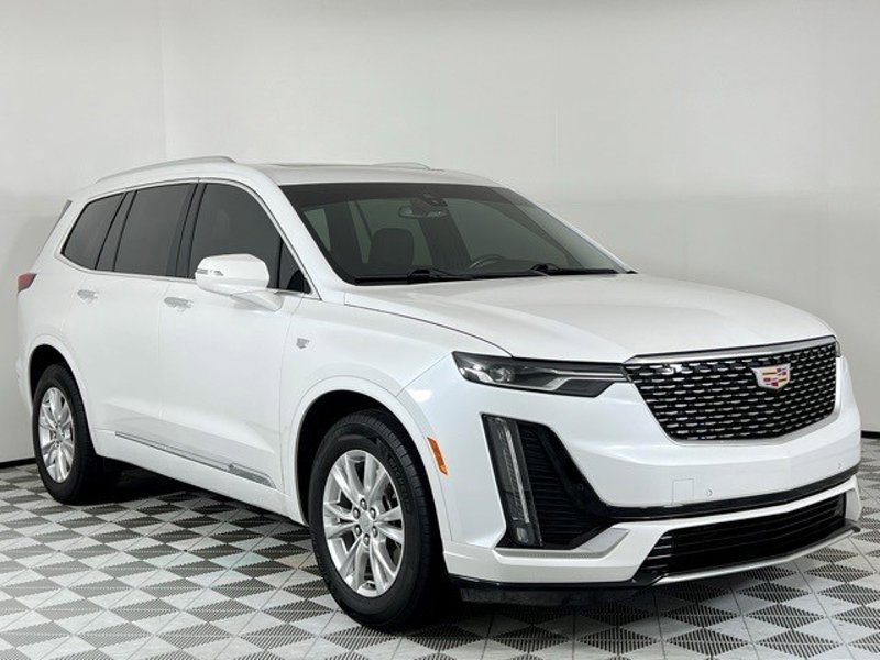 Certified 2024 Cadillac XT6 Luxury image 1