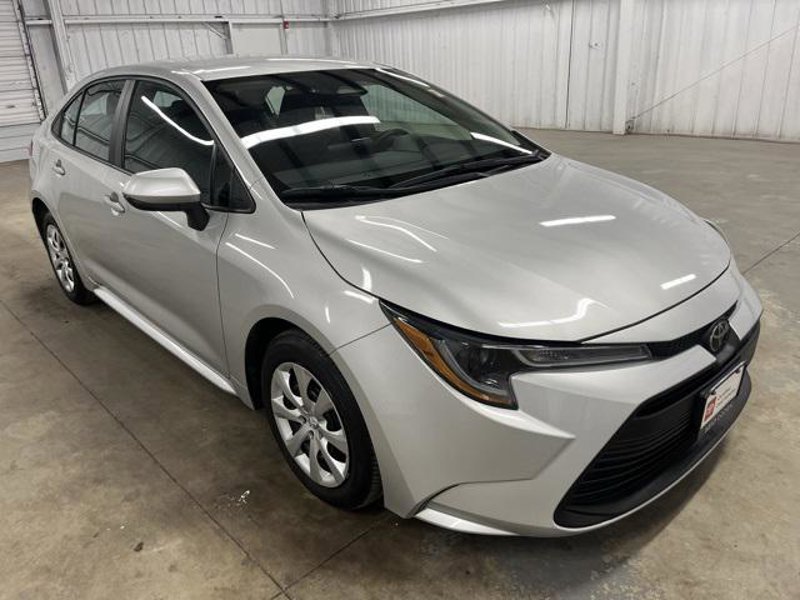 Certified 2024 Toyota Corolla LE image 1
