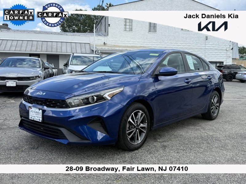 Certified 2023 Kia Forte LXS image 1