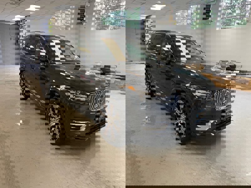Certified 2022 Volvo XC90 T6 Inscription w/ Climate Package image 1
