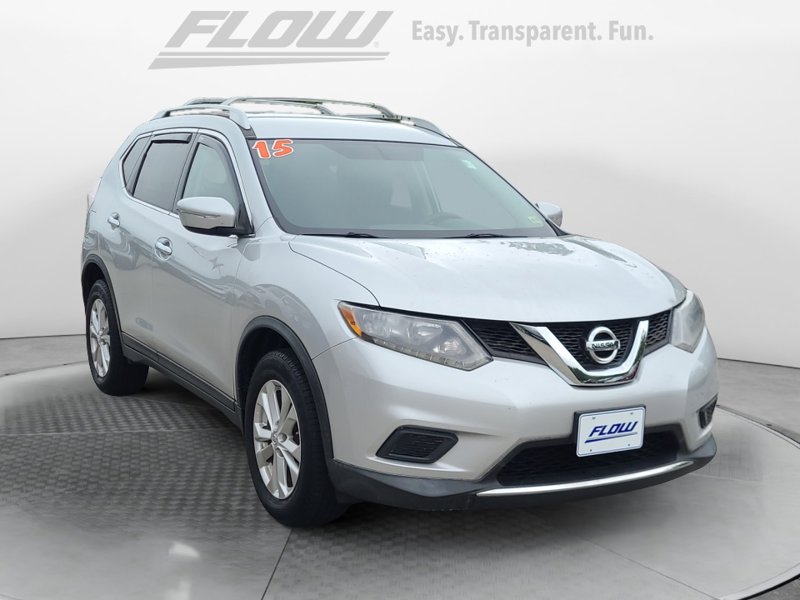 Used 2015 Nissan Rogue SV image 1