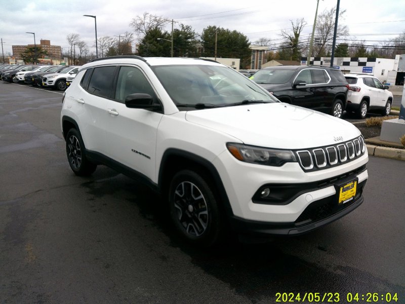 Certified 2022 Jeep Compass Latitude w/ Convenience Group image 1