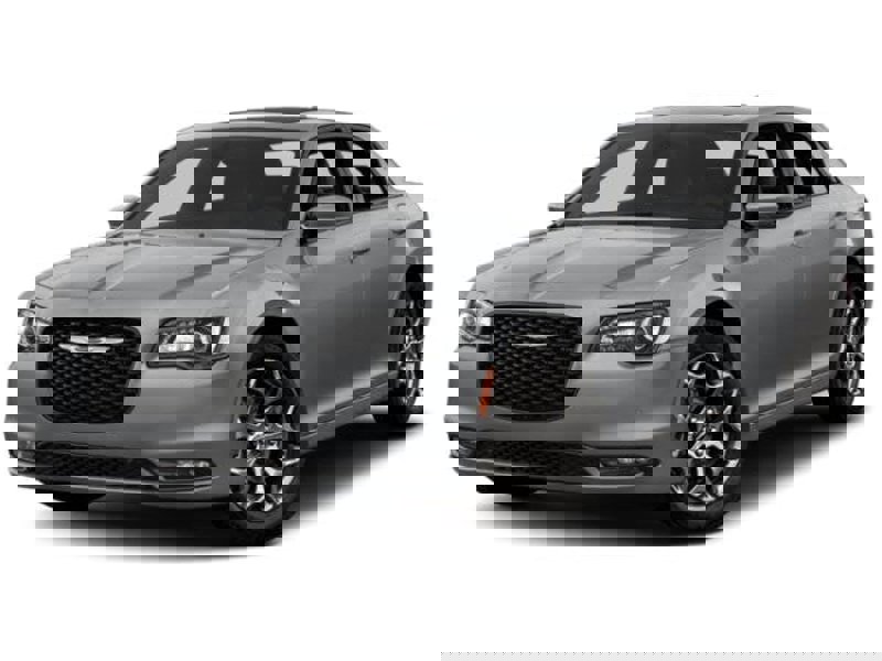 Used 2018 Chrysler 300 S w/ 300S Premium Group image 1