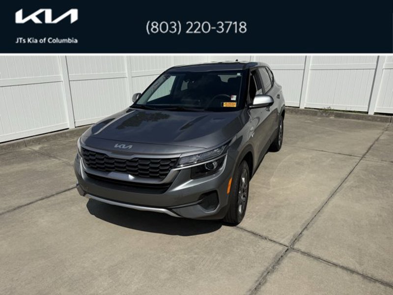 Certified 2022 Kia Seltos LX image 1