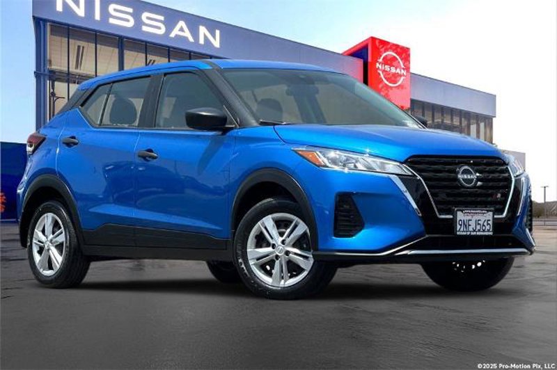 Certified 2024 Nissan Kicks S image 1
