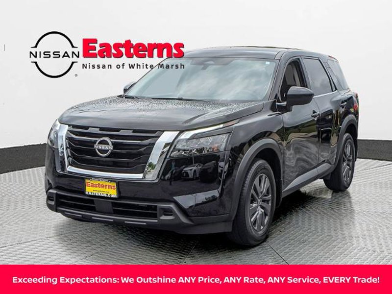 Certified 2024 Nissan Pathfinder S image 1