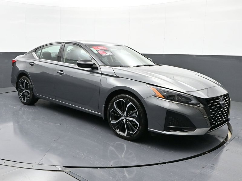 Certified 2024 Nissan Altima 2.5 SR w/ SR Premium Package image 1