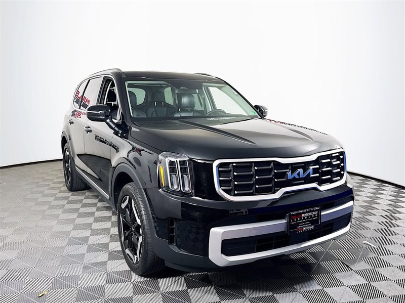 Certified 2025 Kia Telluride S image 1